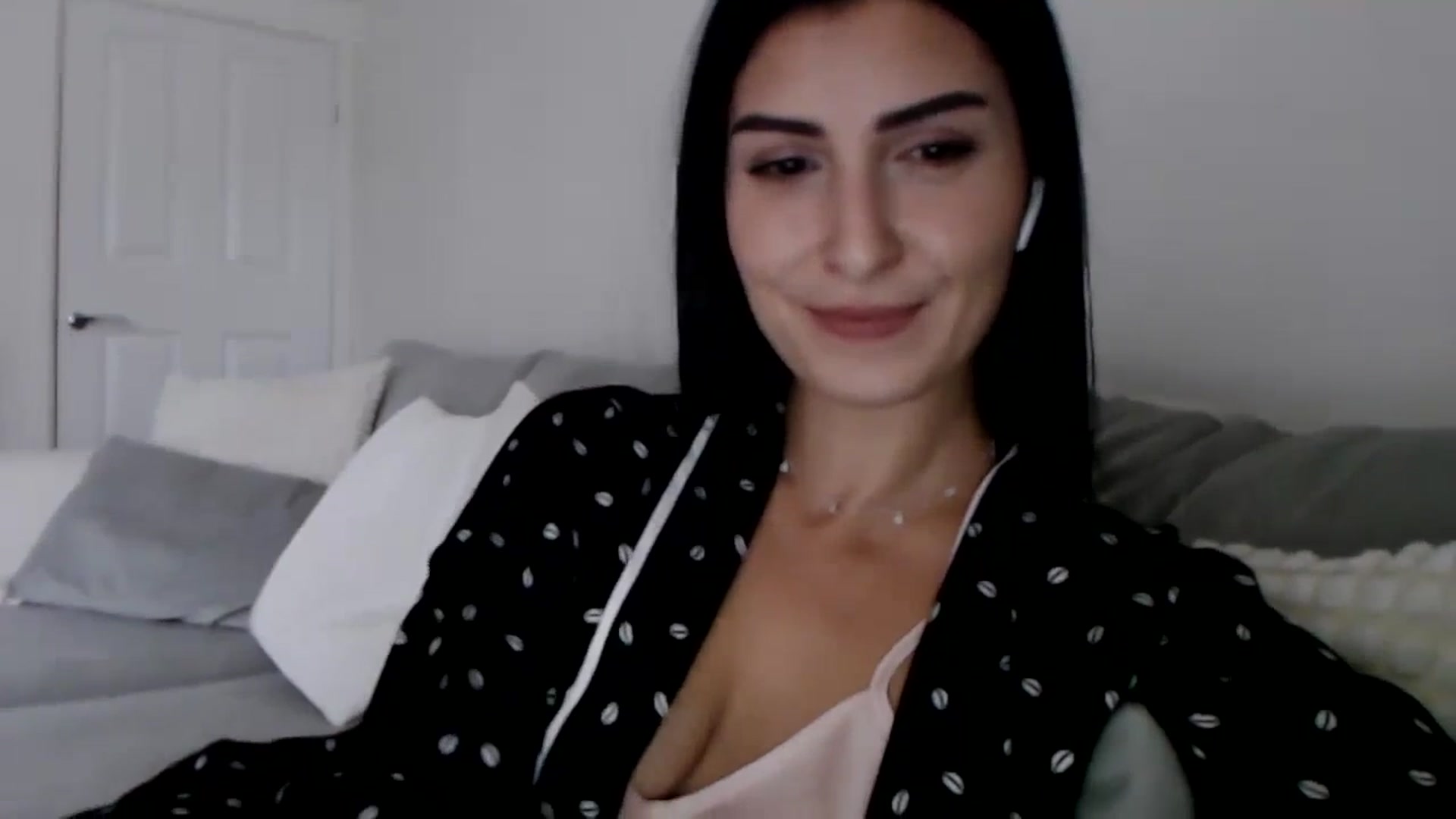 Gallery image thumbnail from LeaIson's myfreecams stream on, 12/01/2023, 12:28 image 7 of 20