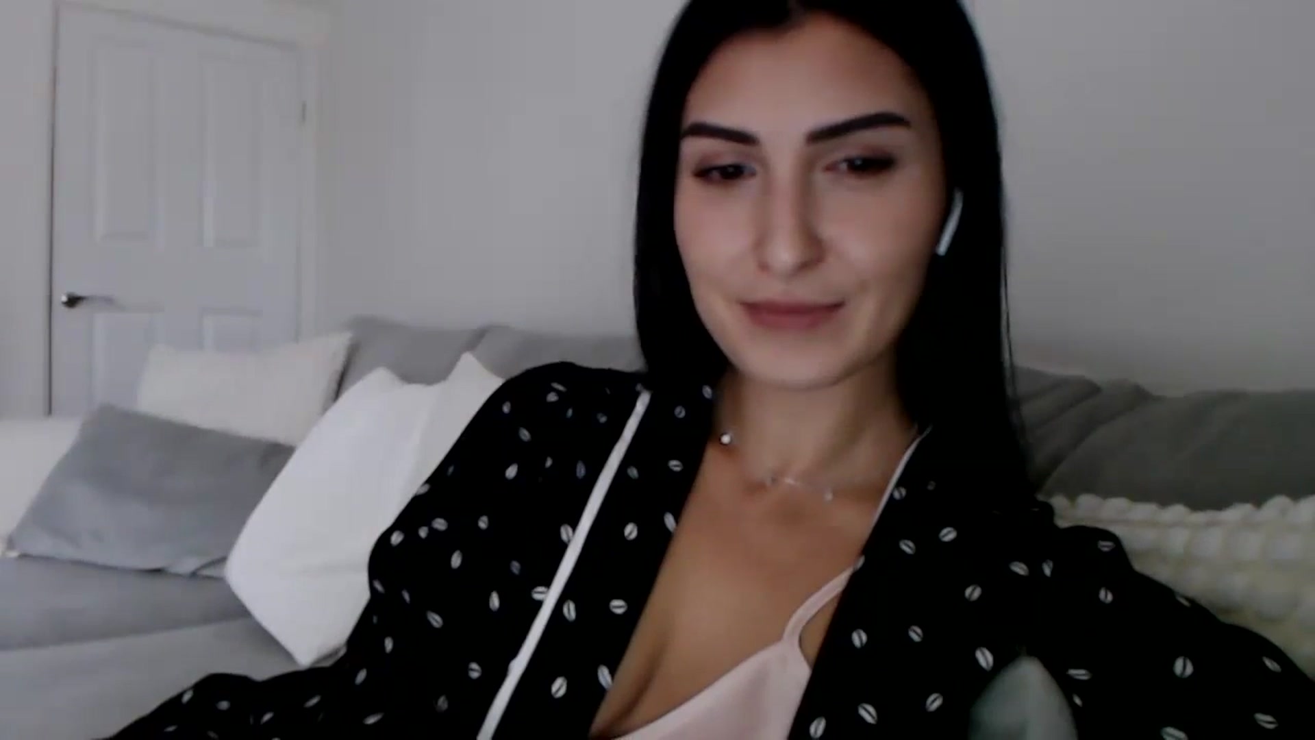 Gallery image thumbnail from LeaIson's myfreecams stream on, 12/01/2023, 12:28 image 10 of 20