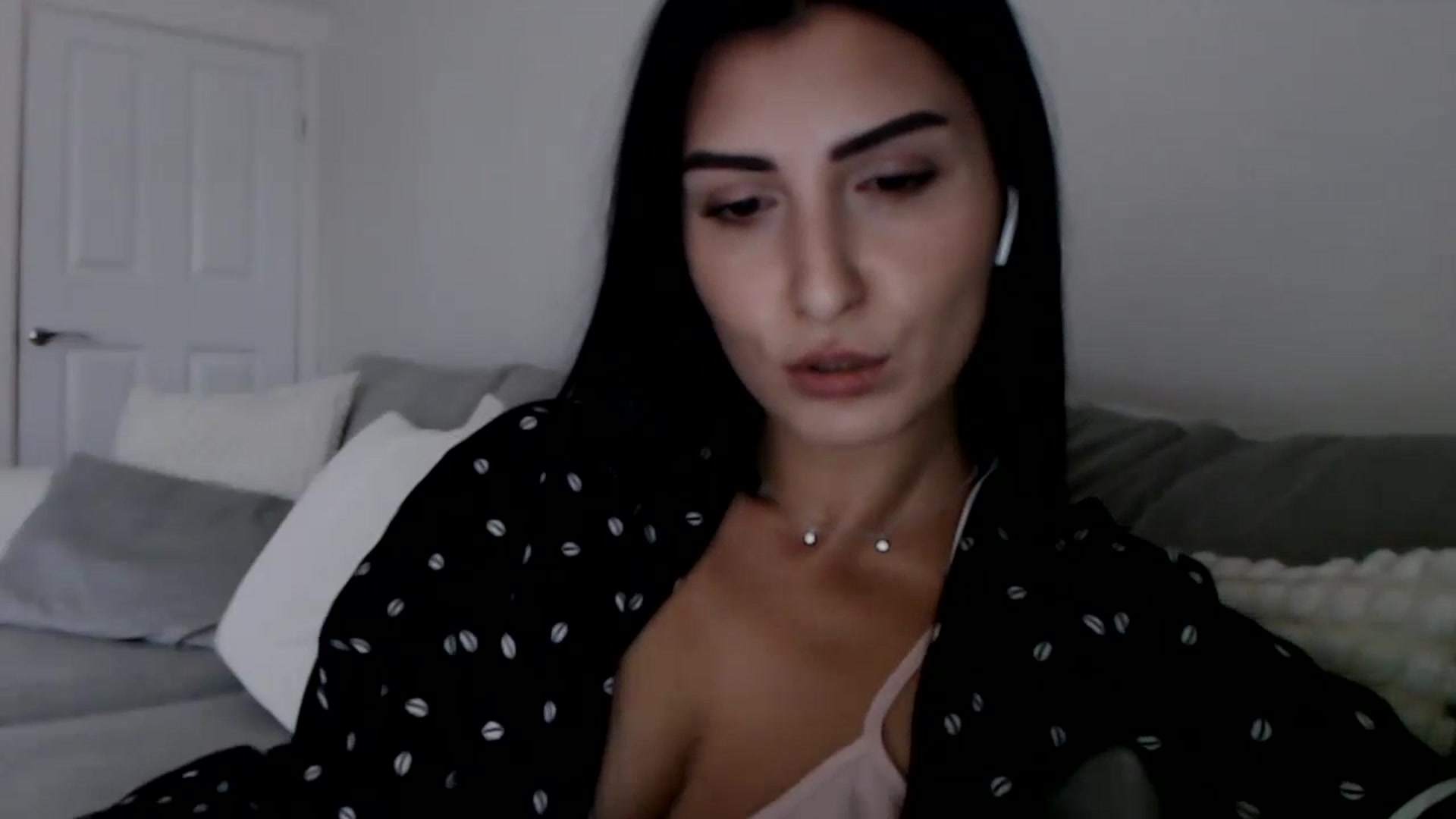 Gallery image thumbnail from LeaIson's myfreecams stream on, 12/01/2023, 12:28 image 19 of 20