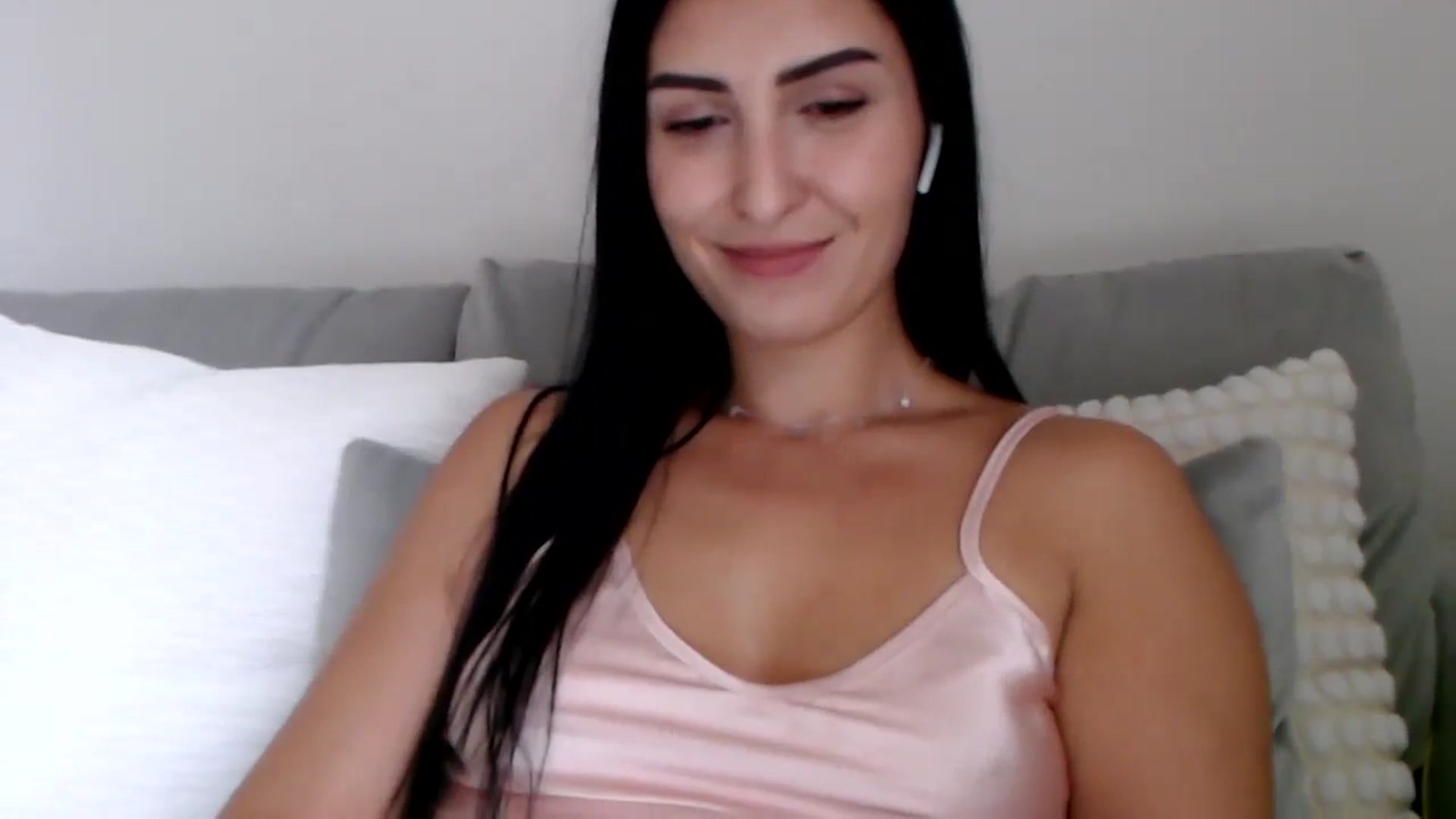 Gallery image thumbnail from LeaIson's myfreecams stream on, 12/01/2023, 13:07 image 6 of 20