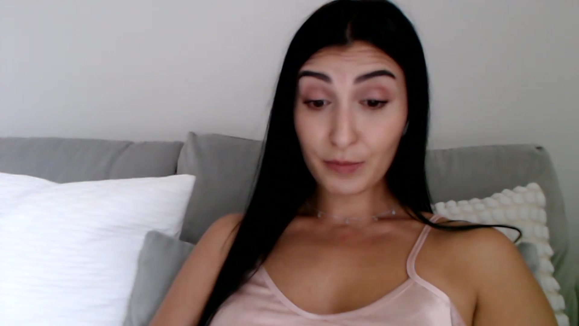 Gallery image thumbnail from LeaIson's myfreecams stream on, 12/01/2023, 13:41 image 5 of 20
