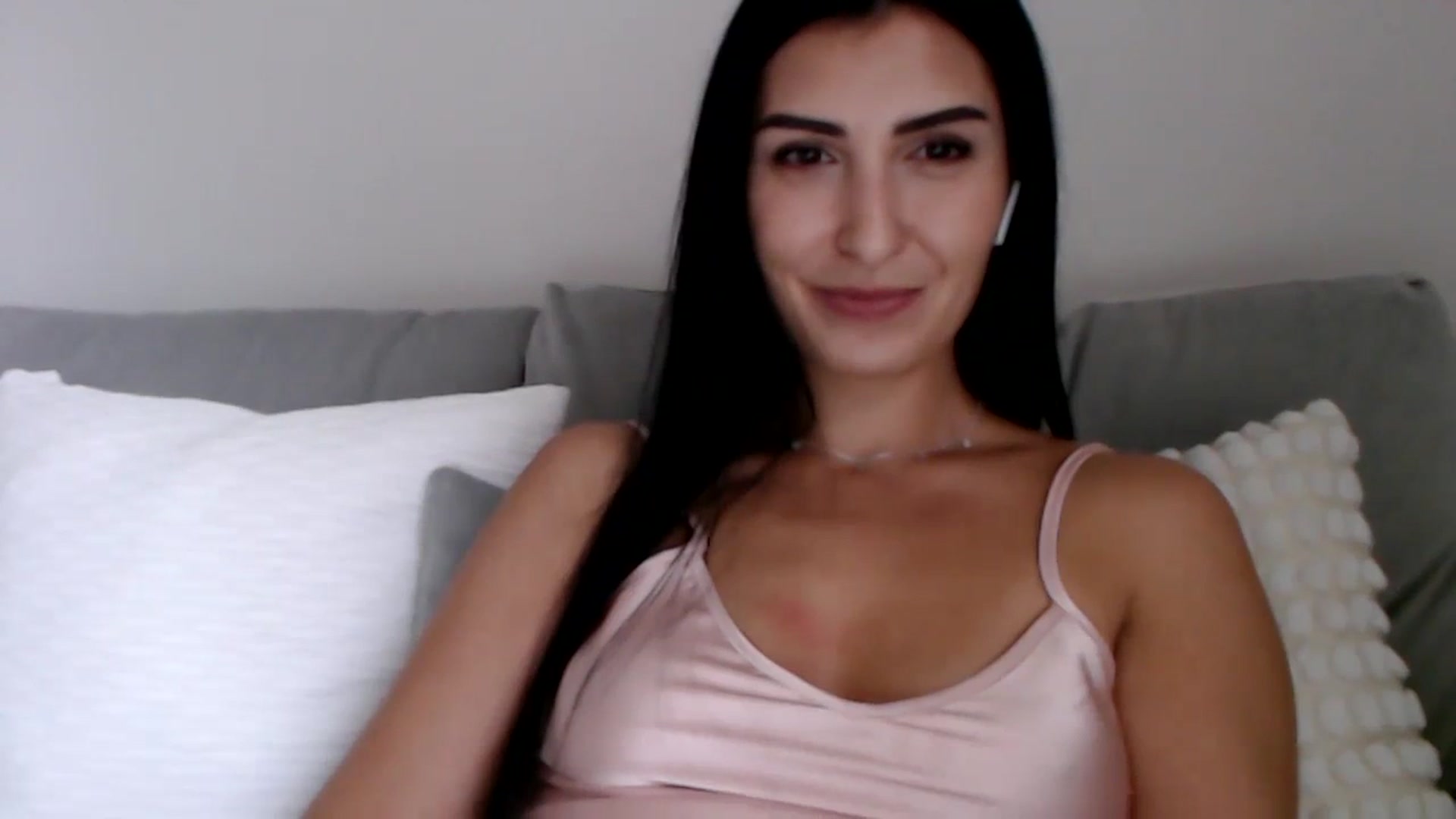 Gallery image thumbnail from LeaIson's myfreecams stream on, 12/01/2023, 14:28 image 5 of 20