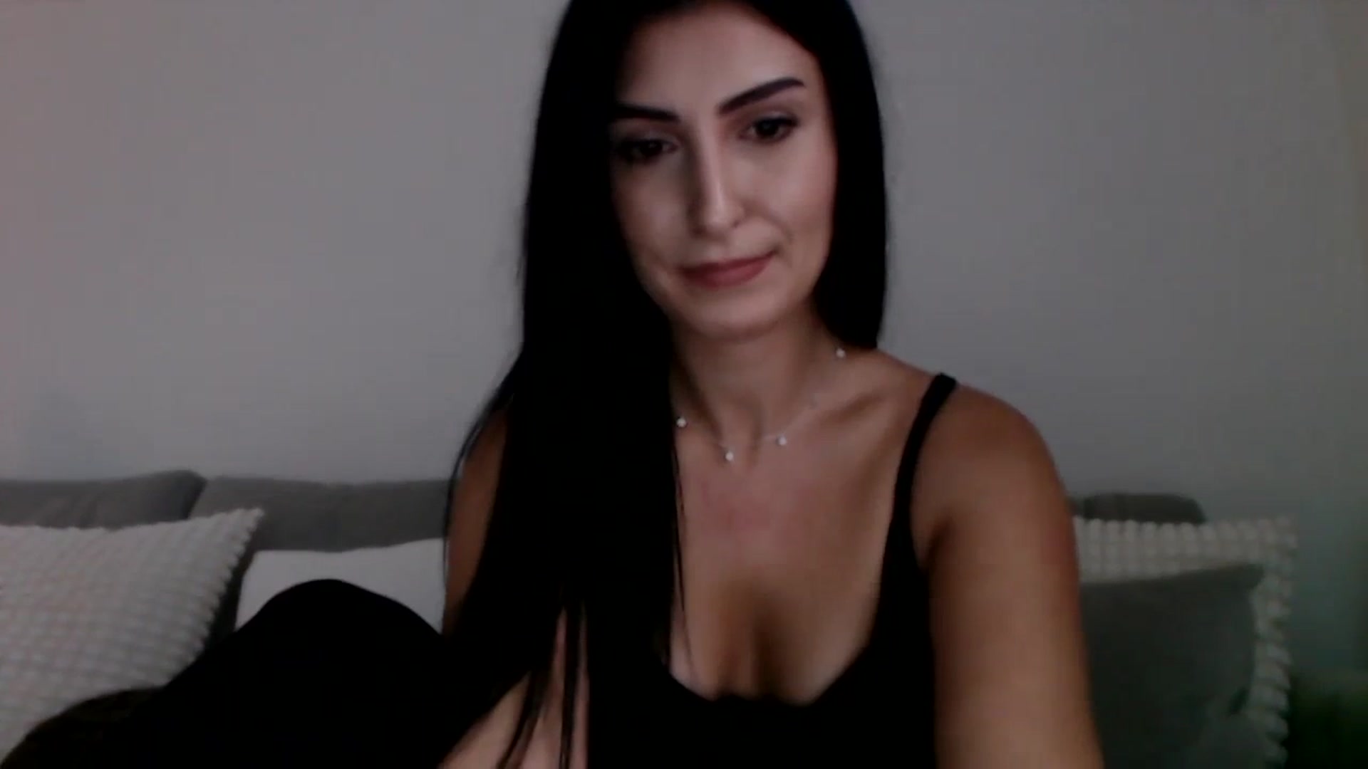 Gallery image thumbnail from LeaIson's myfreecams stream on, 12/04/2023, 10:05 image 12 of 20