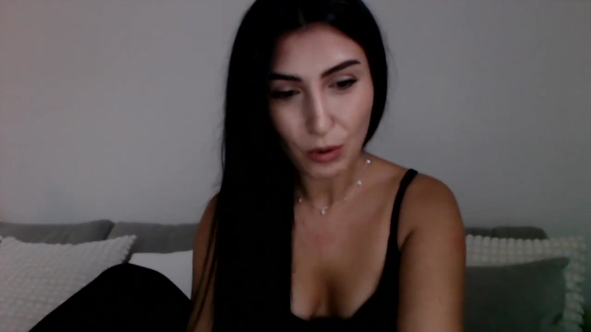 Gallery image thumbnail from LeaIson's myfreecams stream on, 12/04/2023, 10:05 image 10 of 20