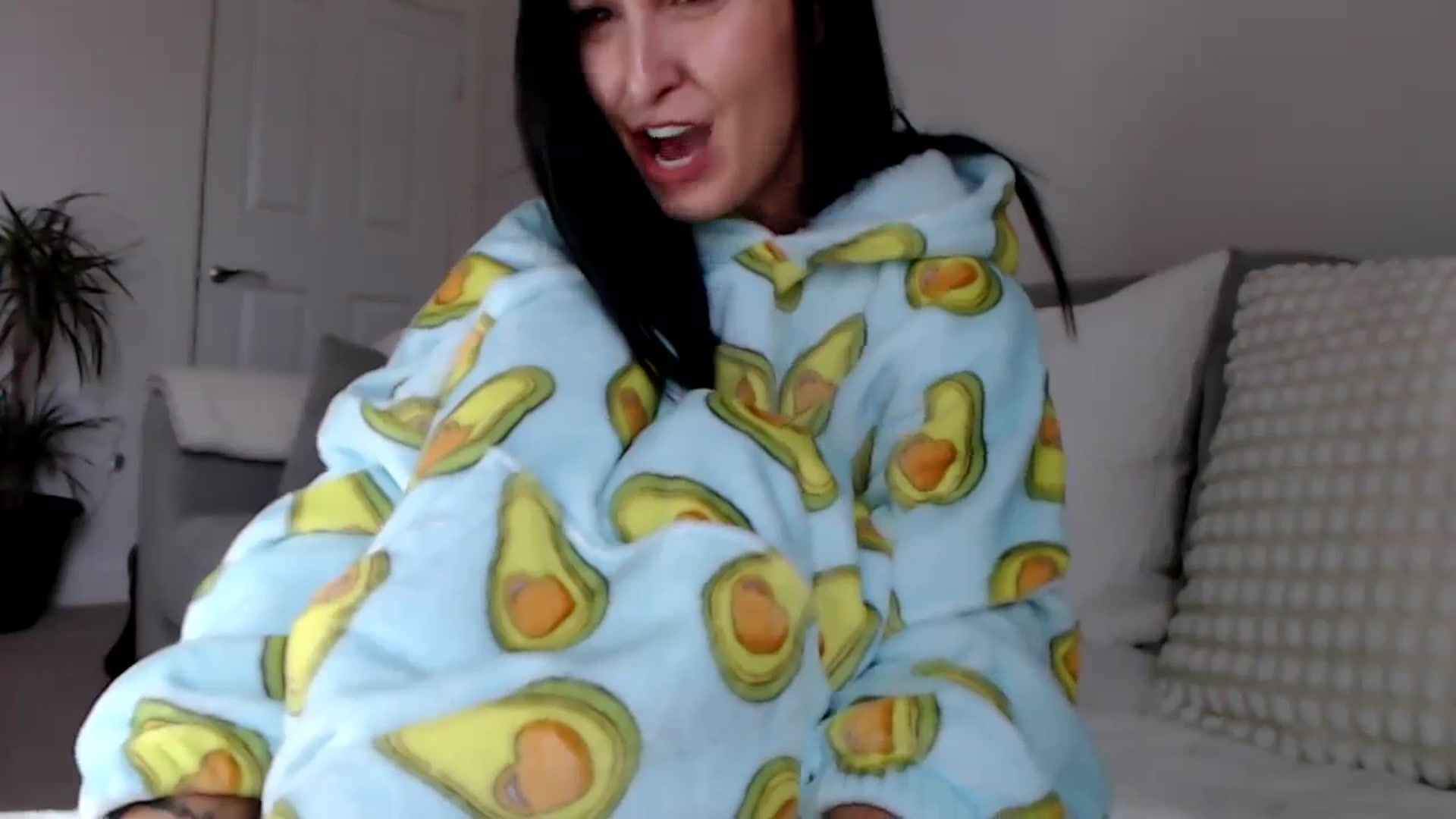 Gallery image thumbnail from LeaIson's myfreecams stream on, 12/05/2023, 12:41 image 5 of 20