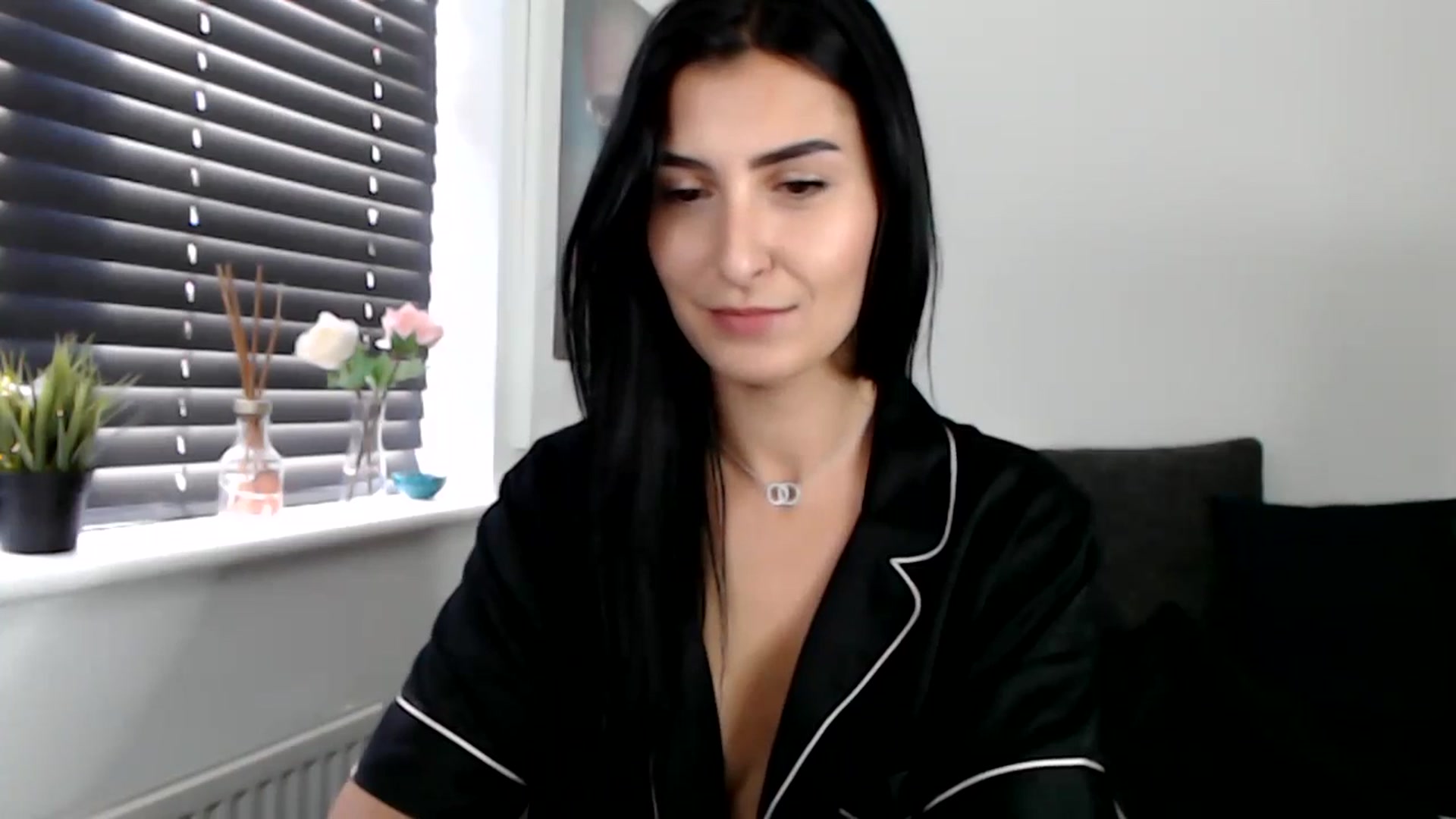 Gallery image thumbnail from LeaIson's myfreecams stream on, 12/06/2023, 12:19 image 2 of 20
