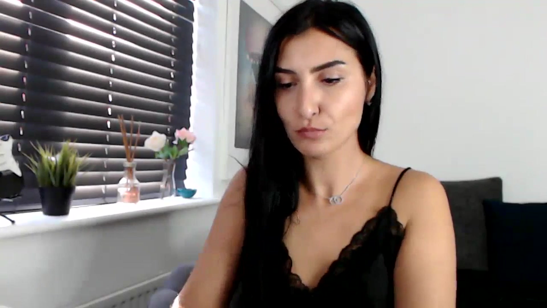 Gallery image thumbnail from LeaIson's myfreecams stream on, 12/06/2023, 14:18 image 11 of 20