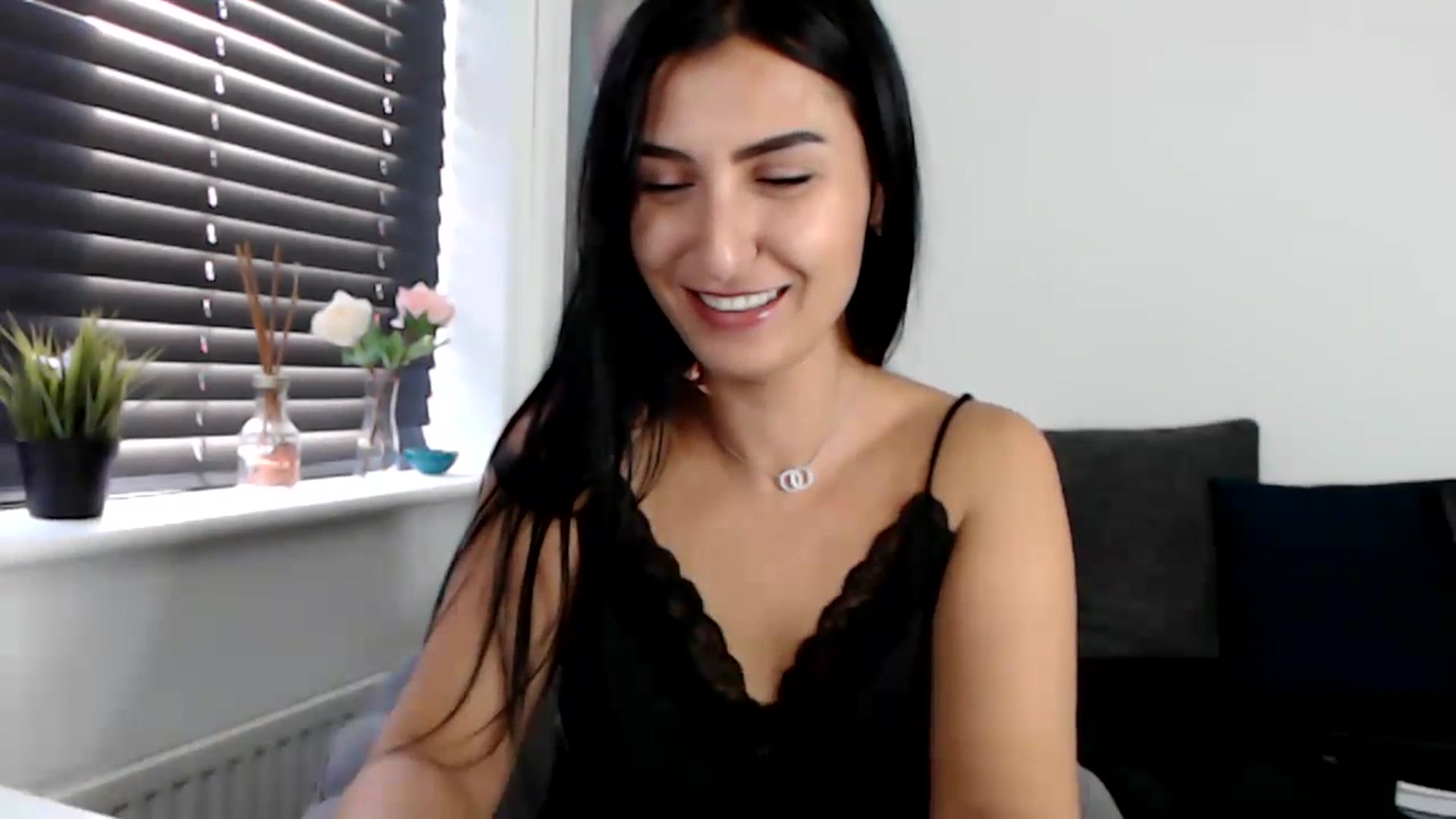 Gallery image thumbnail from LeaIson's myfreecams stream on, 12/06/2023, 14:18 image 5 of 20