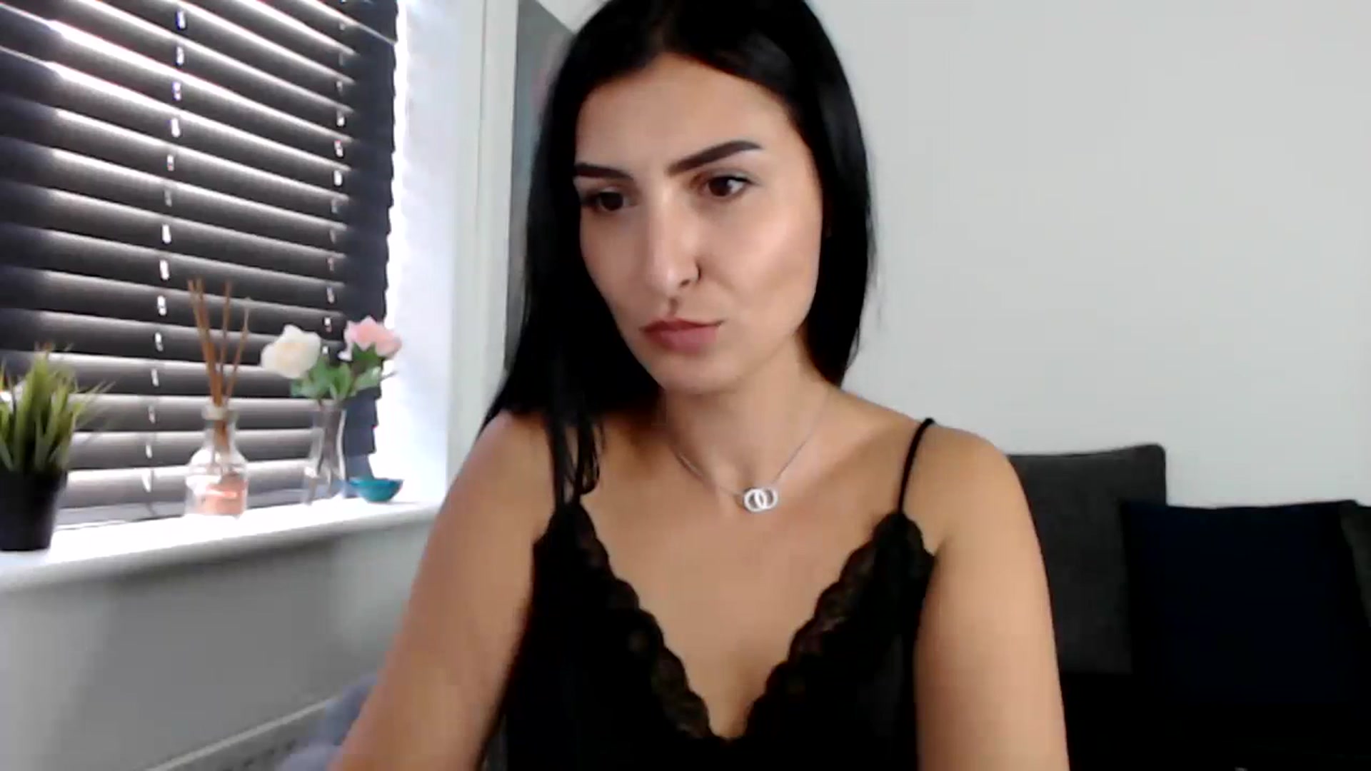 Gallery image thumbnail from LeaIson's myfreecams stream on, 12/06/2023, 14:18 image 3 of 20