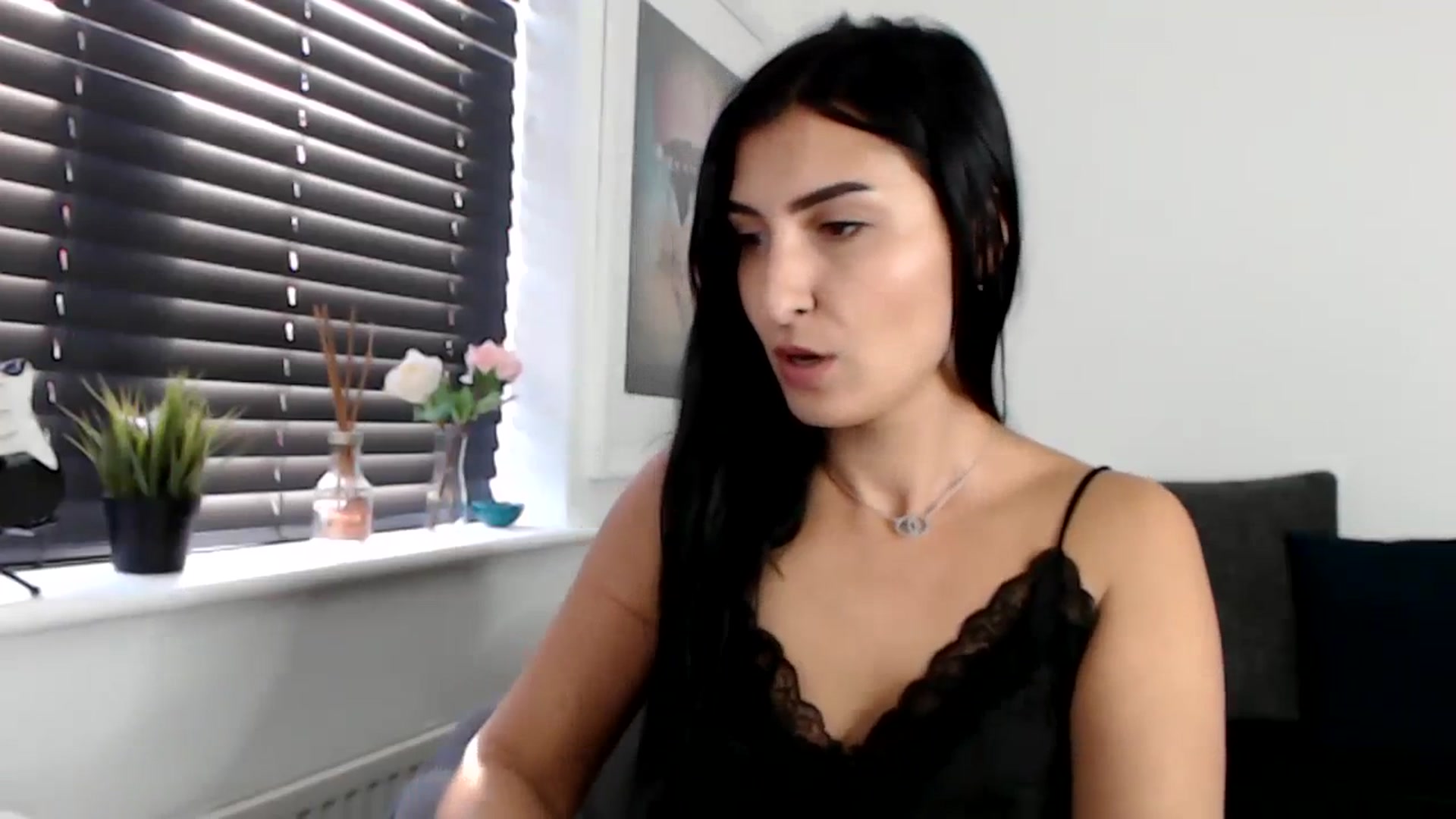 Gallery image thumbnail from LeaIson's myfreecams stream on, 12/06/2023, 14:18 image 9 of 20