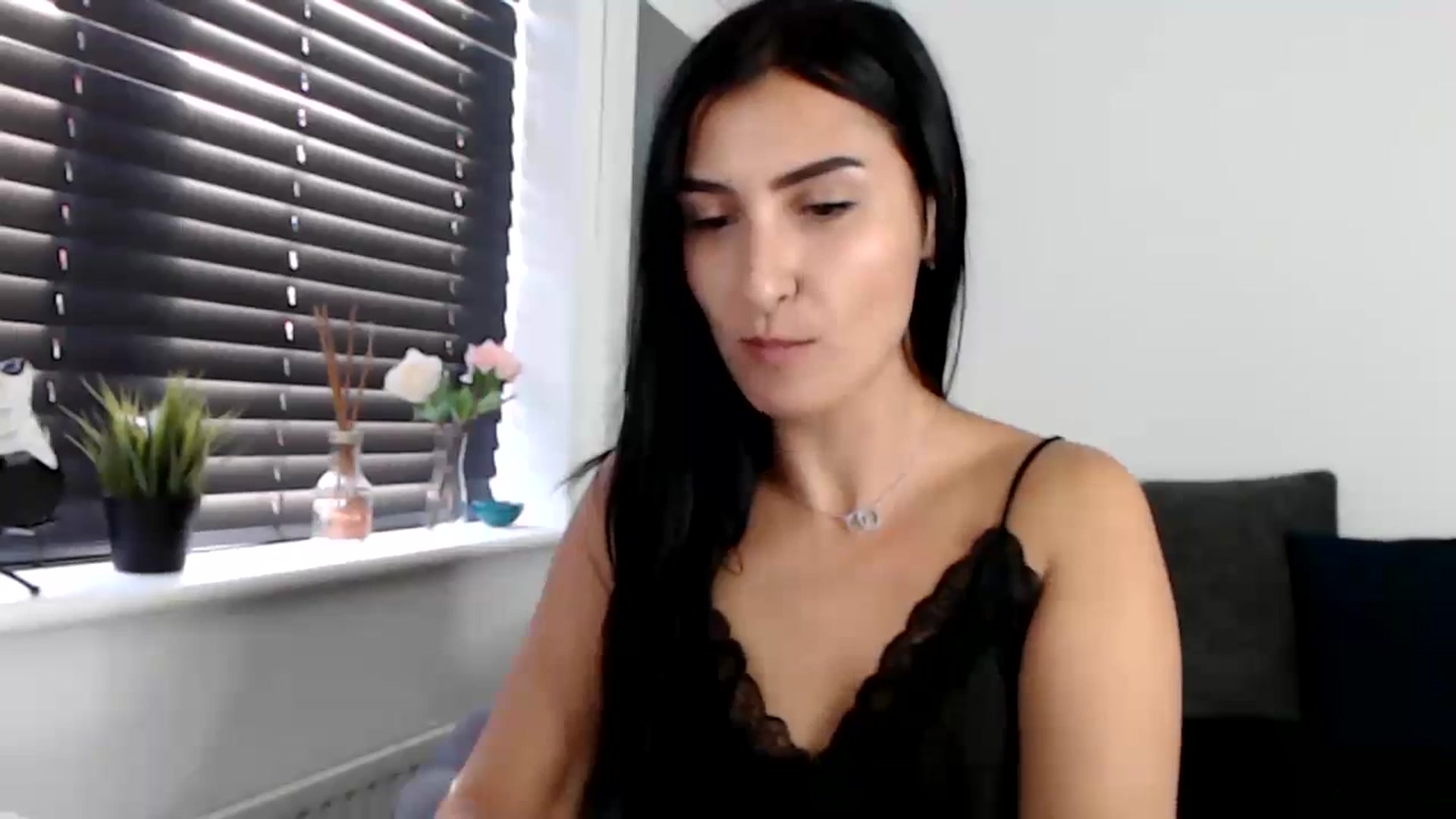 Gallery image thumbnail from LeaIson's myfreecams stream on, 12/06/2023, 14:18 image 8 of 20