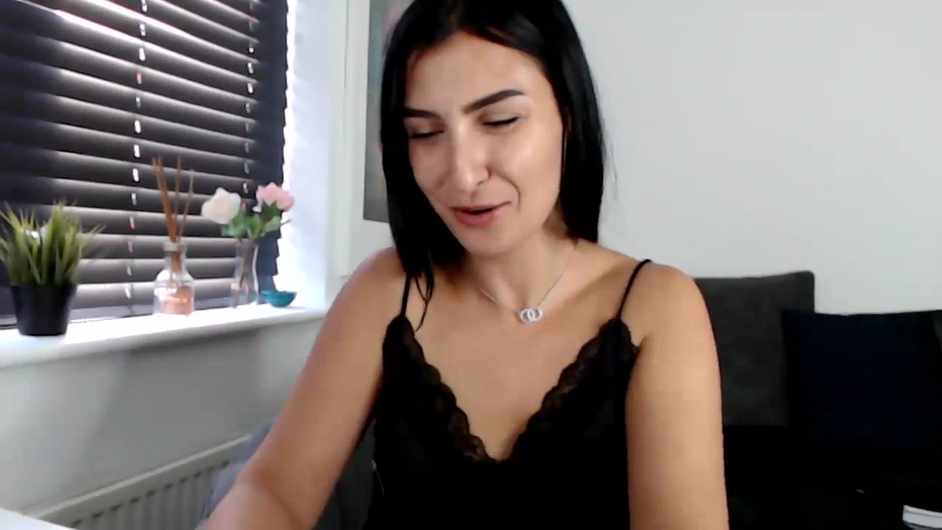 Gallery image thumbnail from LeaIson's myfreecams stream on, 12/06/2023, 14:18 image 6 of 20