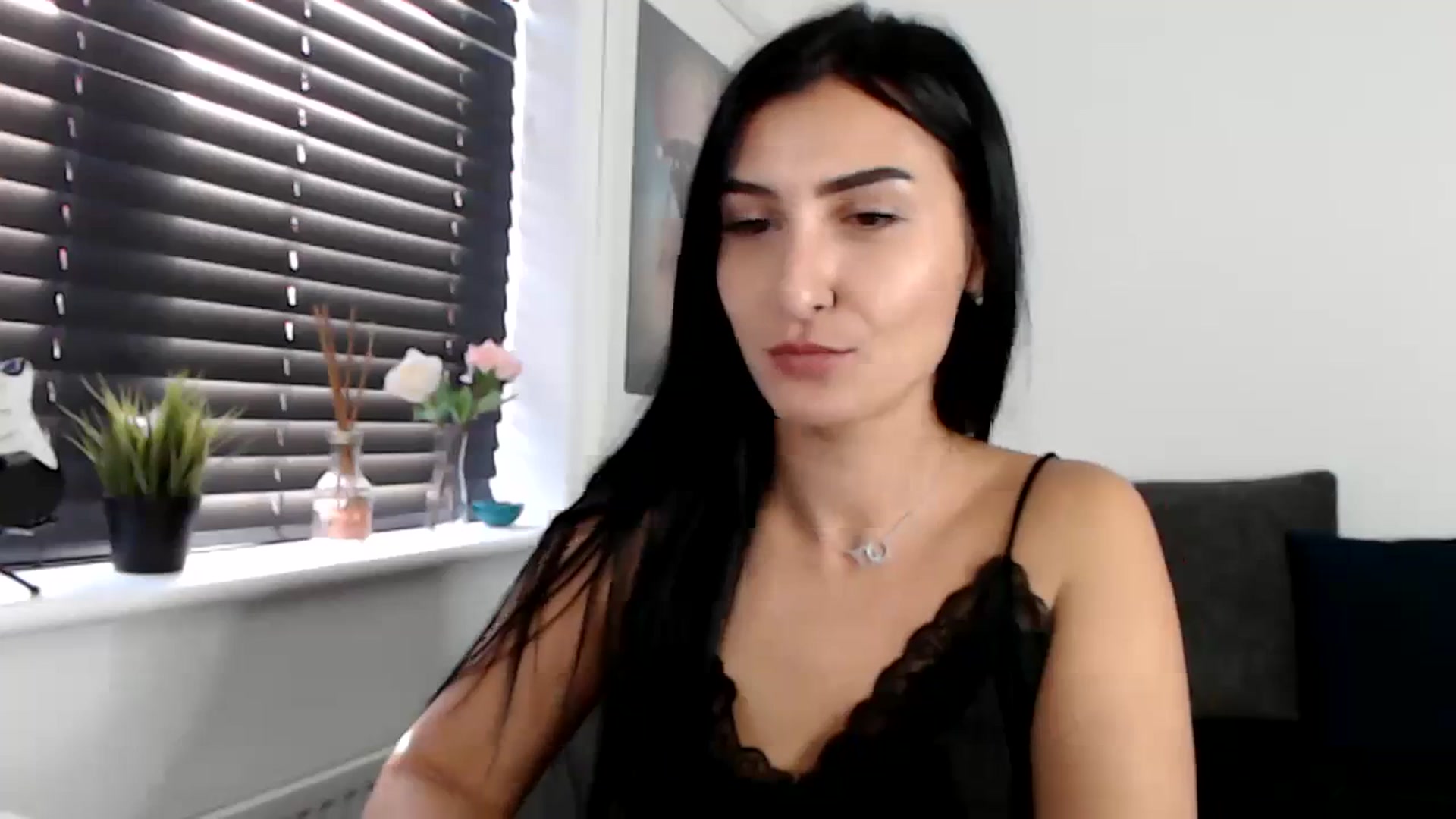 Gallery image thumbnail from LeaIson's myfreecams stream on, 12/06/2023, 14:18 image 13 of 20