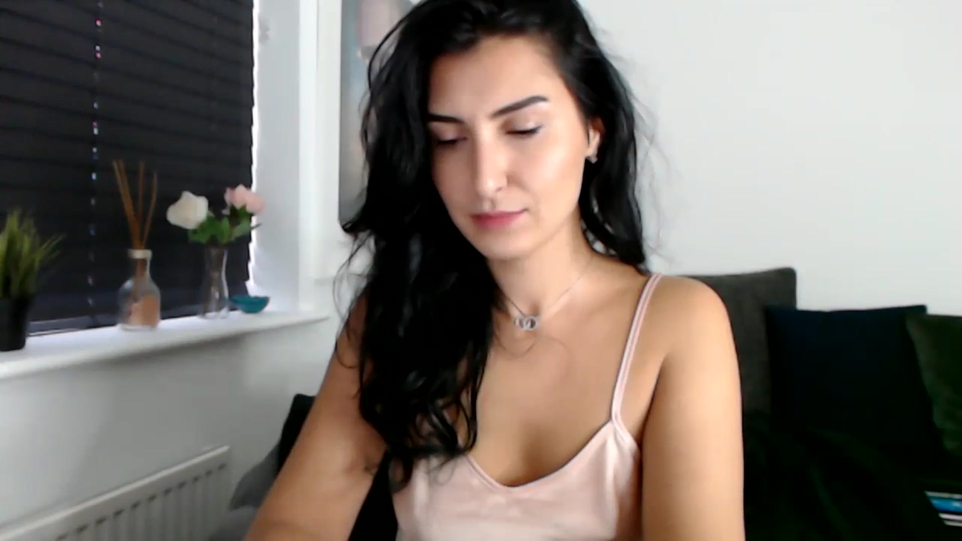 Gallery image thumbnail from LeaIson's myfreecams stream on, 12/07/2023, 11:09 image 5 of 20