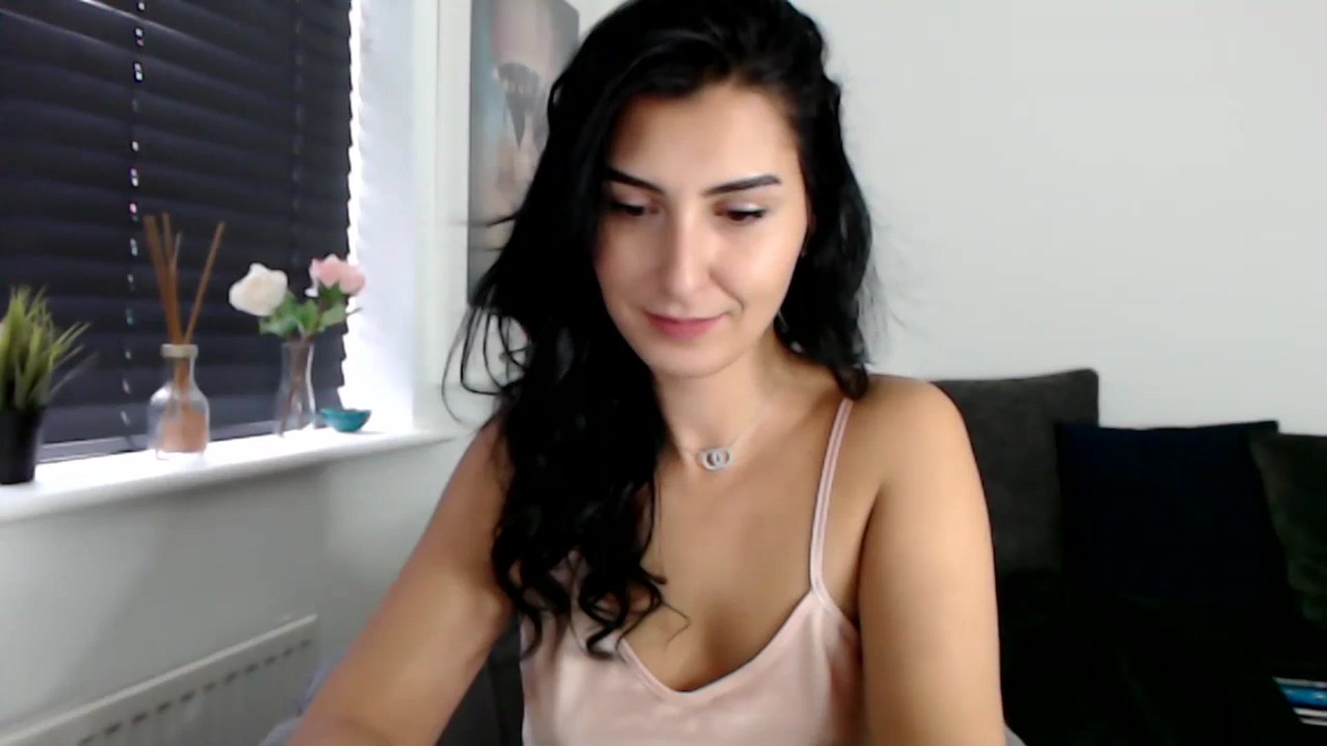 Gallery image thumbnail from LeaIson's myfreecams stream on, 12/07/2023, 12:08 image 20 of 20