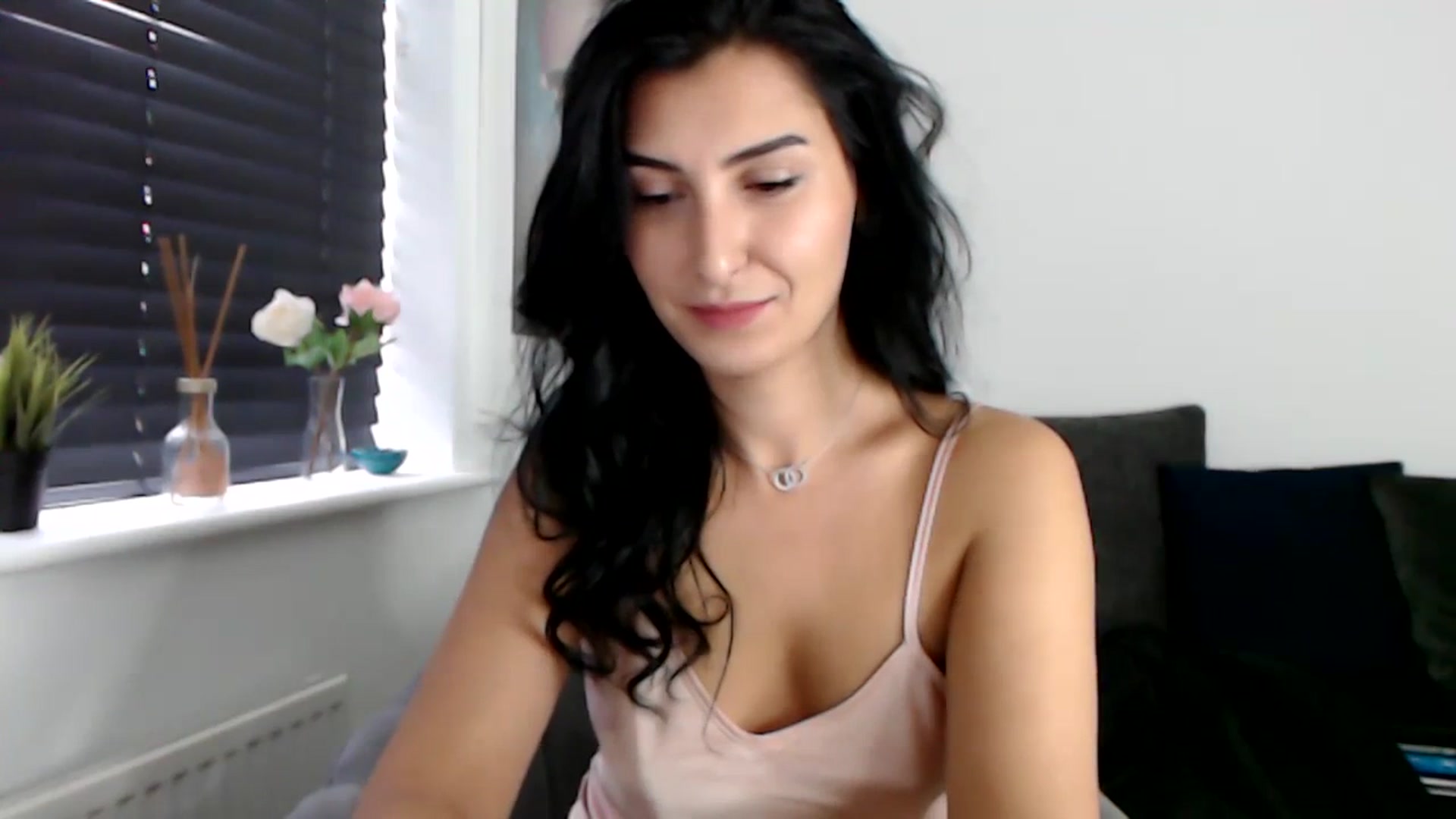 Gallery image thumbnail from LeaIson's myfreecams stream on, 12/07/2023, 12:08 image 17 of 20
