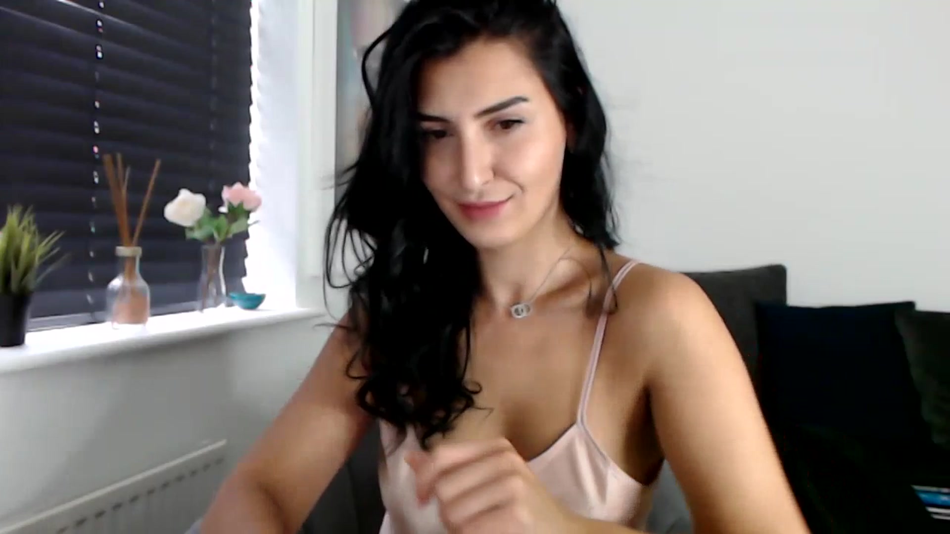 Gallery image thumbnail from LeaIson's myfreecams stream on, 12/07/2023, 12:08 image 19 of 20