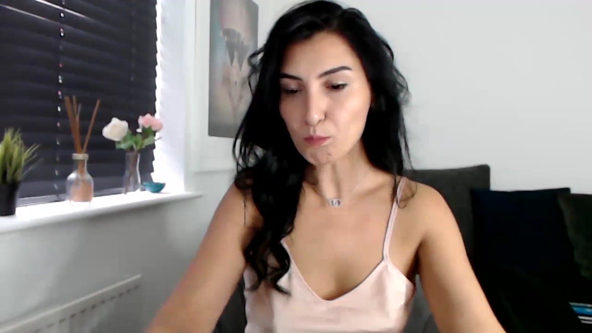 Gallery image thumbnail from LeaIson's myfreecams stream on, 12/07/2023, 12:08 image 3 of 20