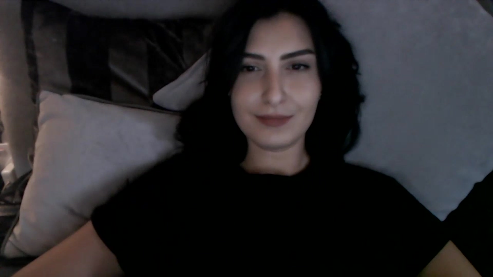 Gallery image thumbnail from LeaIson's myfreecams stream on, 12/08/2023, 14:22 image 13 of 20