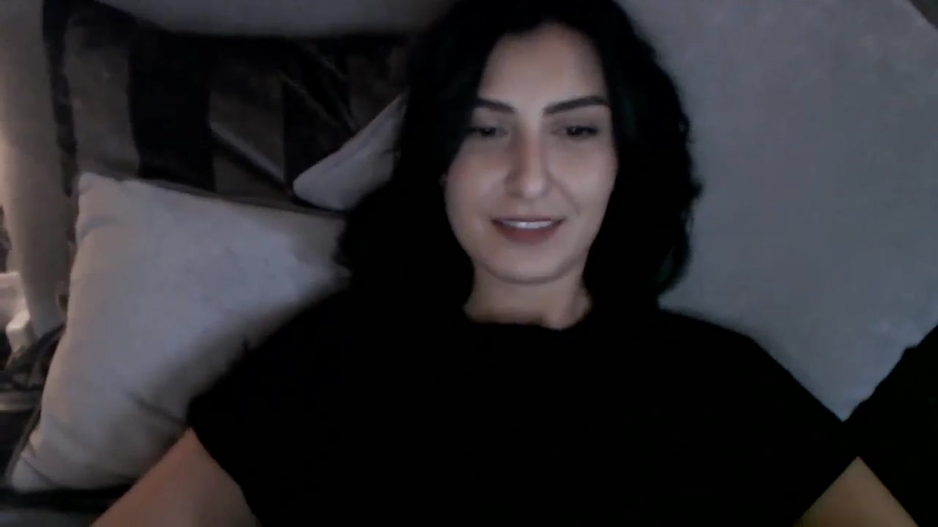 Gallery image thumbnail from LeaIson's myfreecams stream on, 12/08/2023, 14:22 image 12 of 20