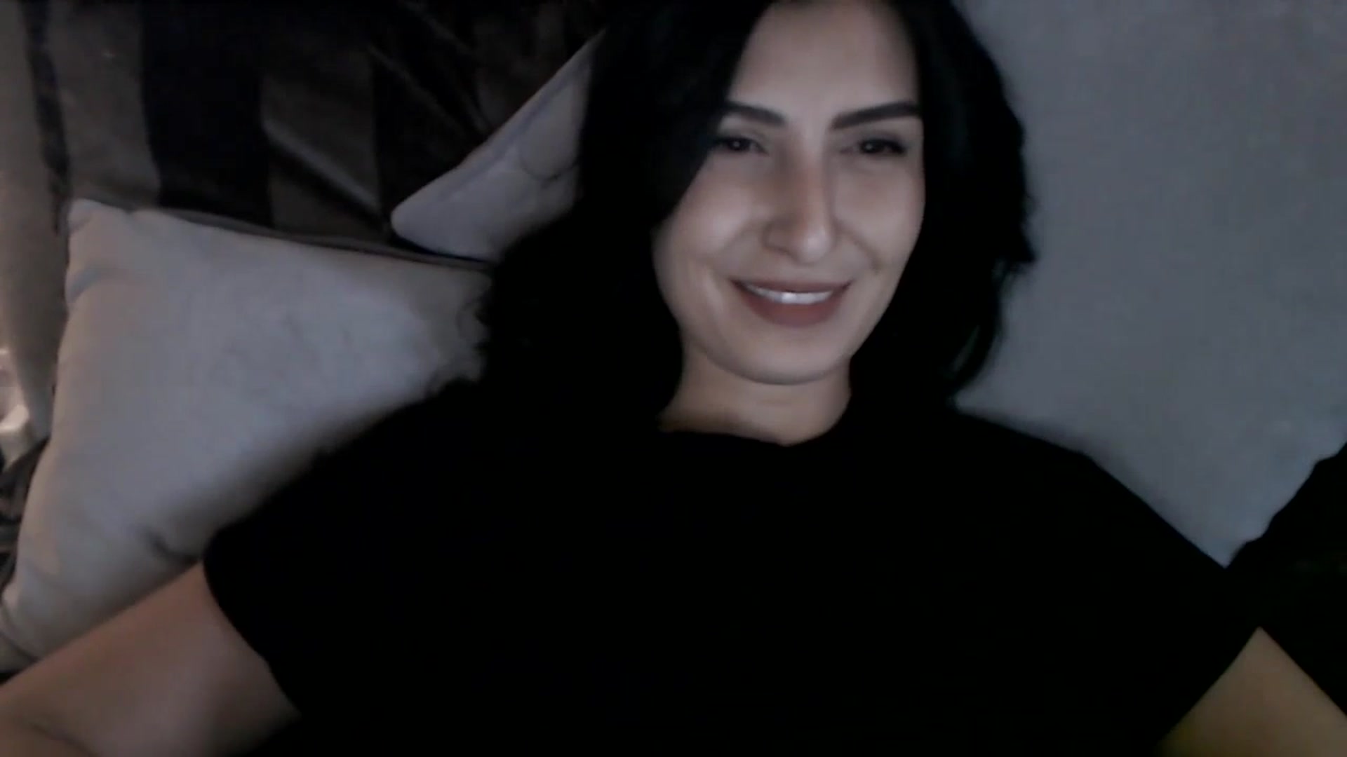 Gallery image thumbnail from LeaIson's myfreecams stream on, 12/08/2023, 14:22 image 20 of 20