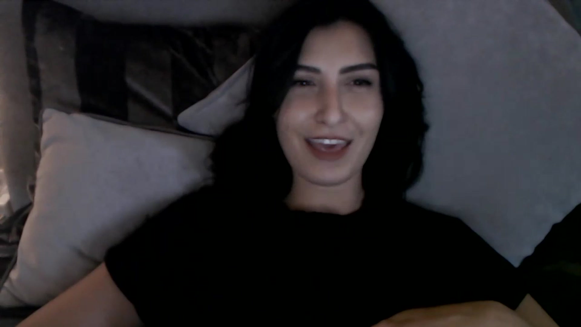 Gallery image thumbnail from LeaIson's myfreecams stream on, 12/08/2023, 14:22 image 14 of 20