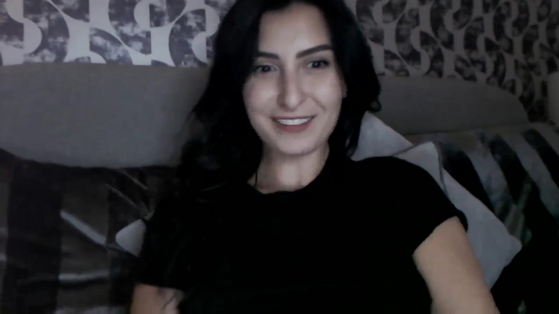 Gallery image thumbnail from LeaIson's myfreecams stream on, 12/08/2023, 16:01 image 4 of 20