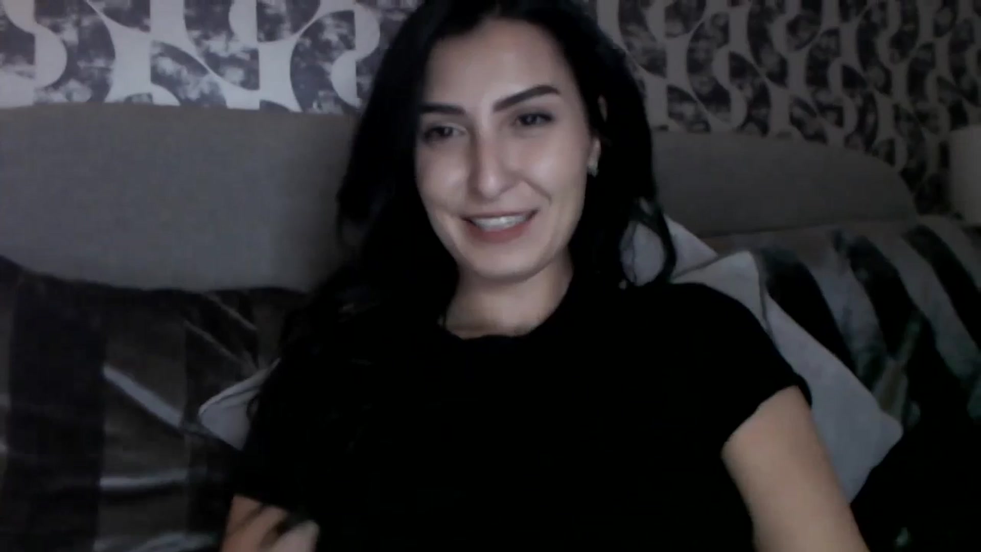 Gallery image thumbnail from LeaIson's myfreecams stream on, 12/08/2023, 16:01 image 9 of 20