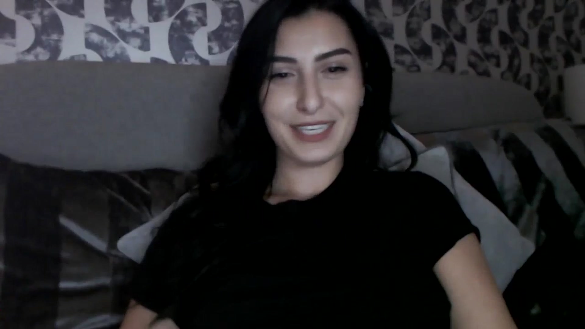 Gallery image thumbnail from LeaIson's myfreecams stream on, 12/08/2023, 16:01 image 15 of 20
