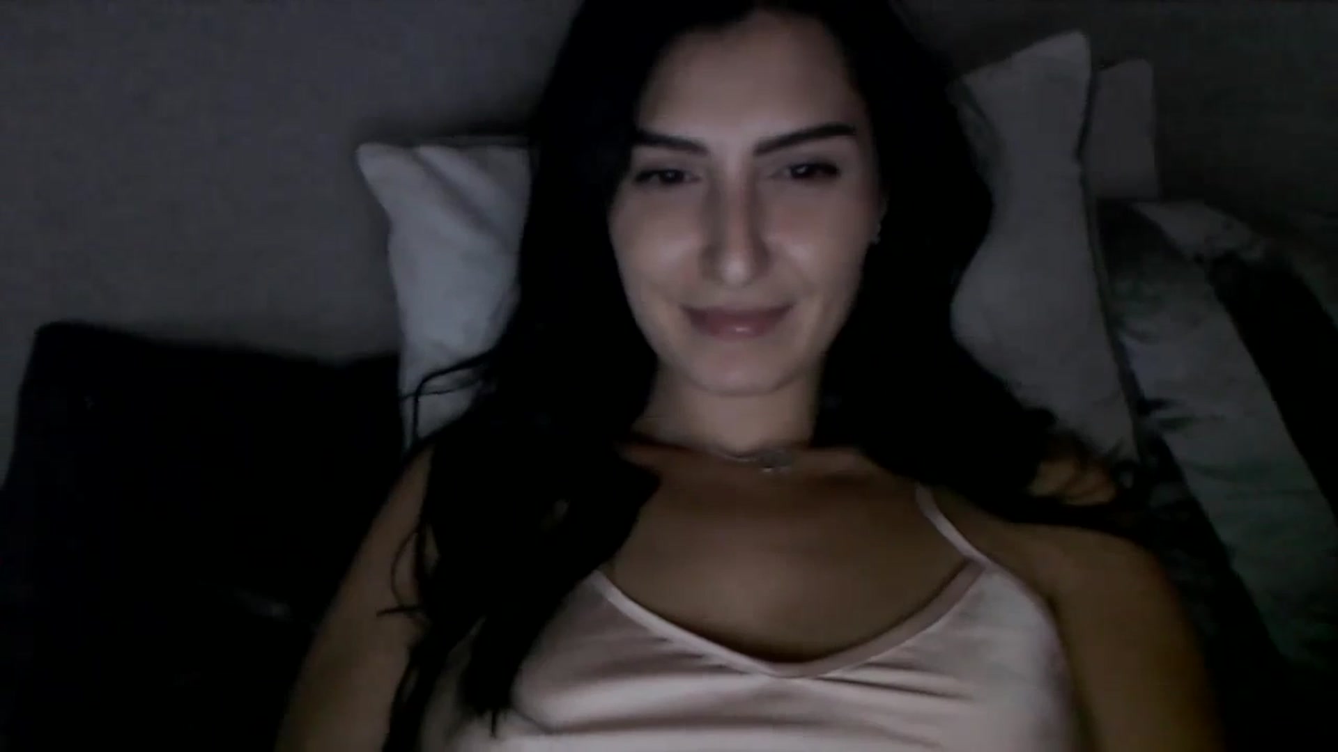 Gallery image thumbnail from LeaIson's myfreecams stream on, 12/08/2023, 19:52 image 6 of 20