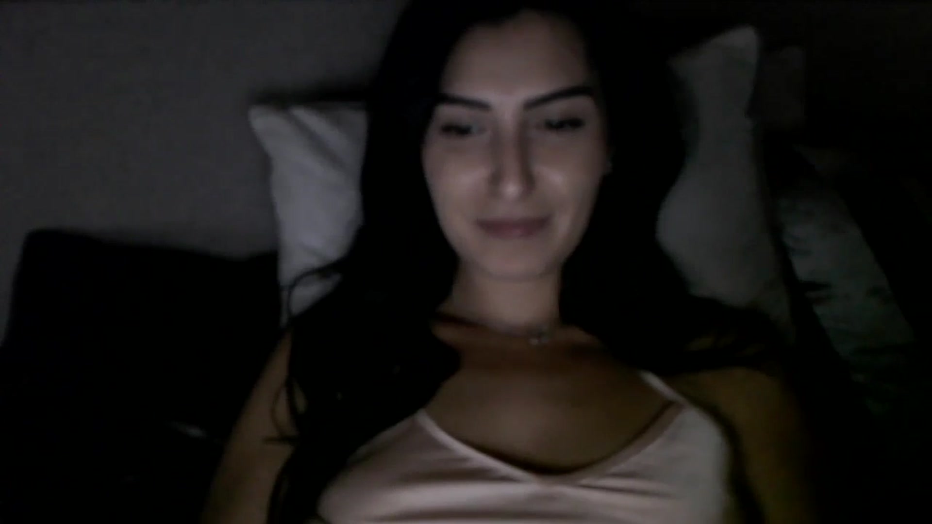 Gallery image thumbnail from LeaIson's myfreecams stream on, 12/08/2023, 19:52 image 7 of 20
