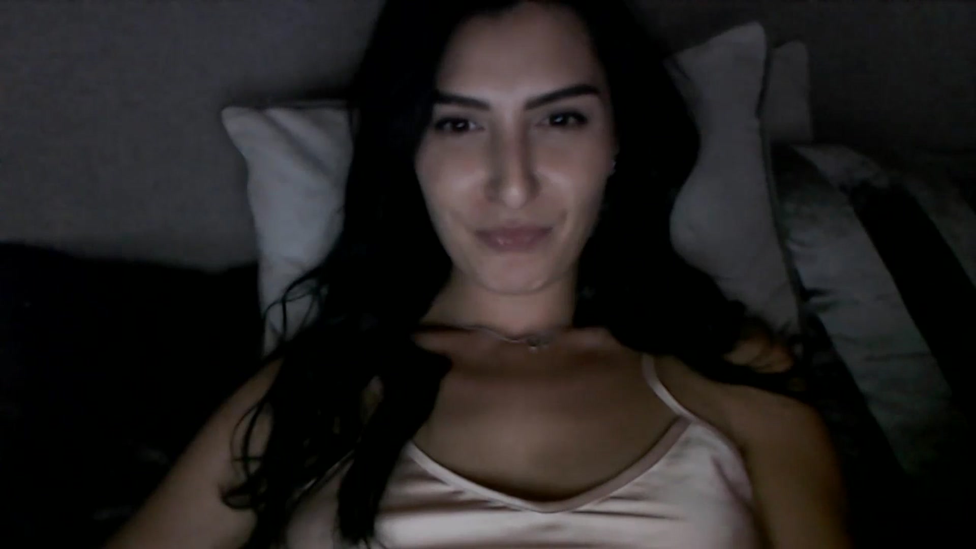 Gallery image thumbnail from LeaIson's myfreecams stream on, 12/08/2023, 19:52 image 5 of 20