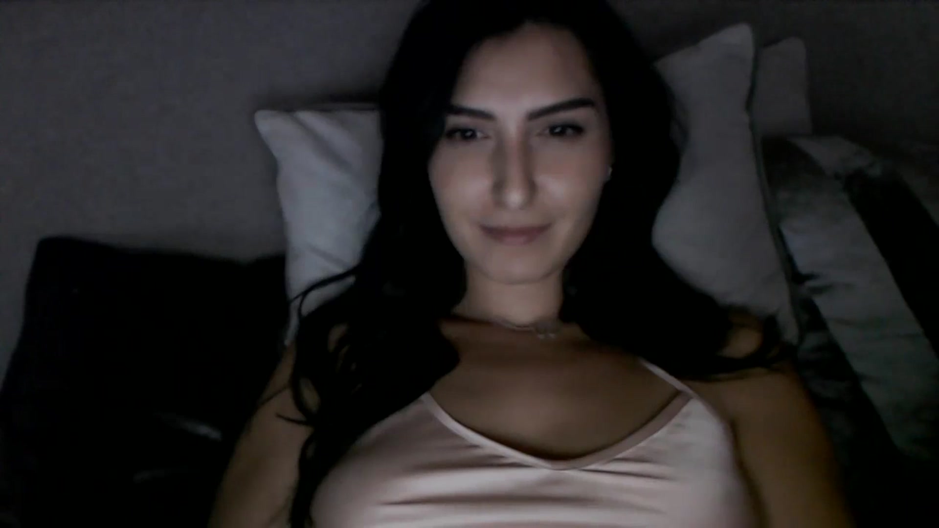 Gallery image thumbnail from LeaIson's myfreecams stream on, 12/08/2023, 19:52 image 15 of 20