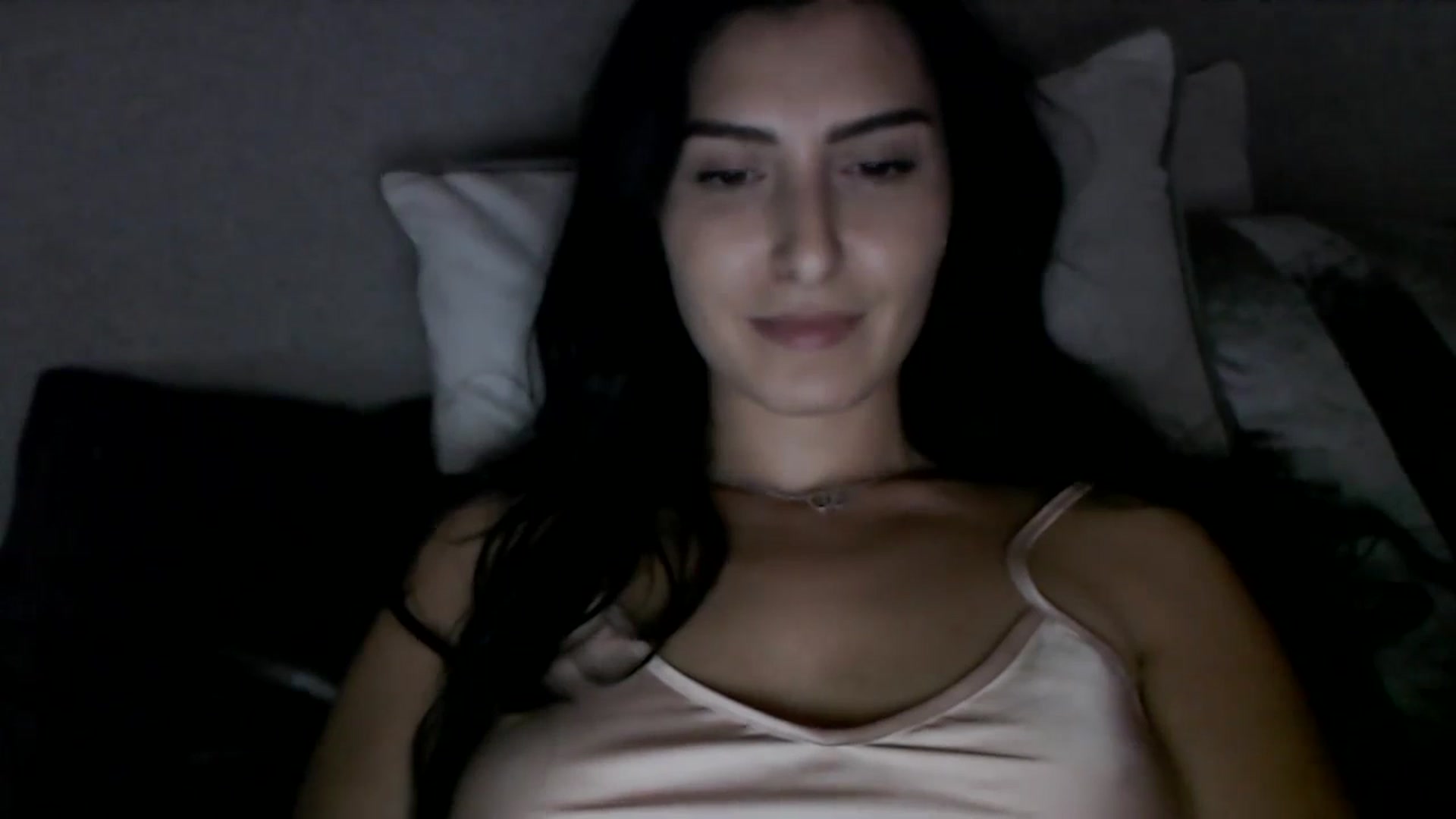 Gallery image thumbnail from LeaIson's myfreecams stream on, 12/08/2023, 19:52 image 4 of 20