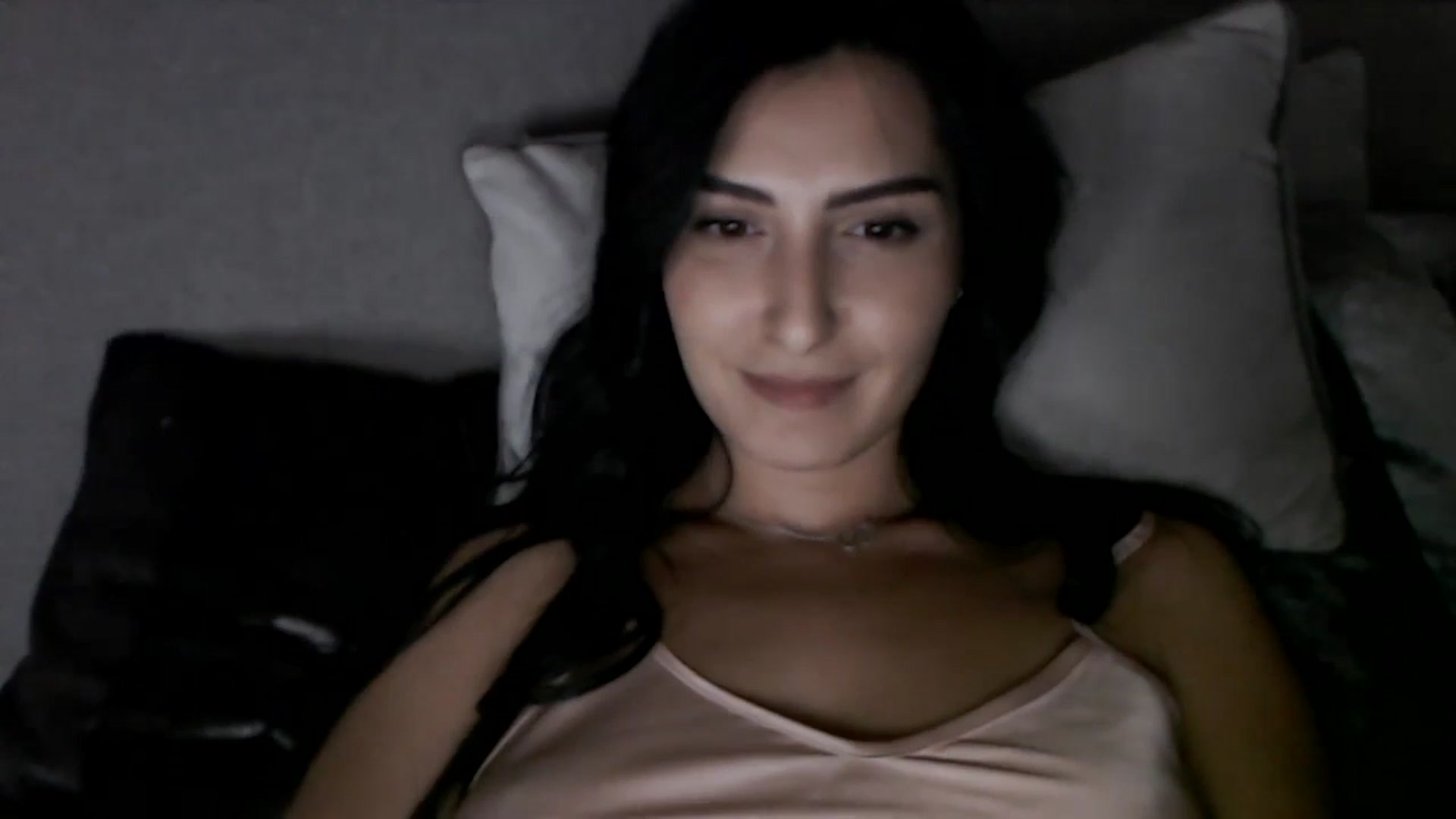 Gallery image thumbnail from LeaIson's myfreecams stream on, 12/08/2023, 20:30 image 7 of 20