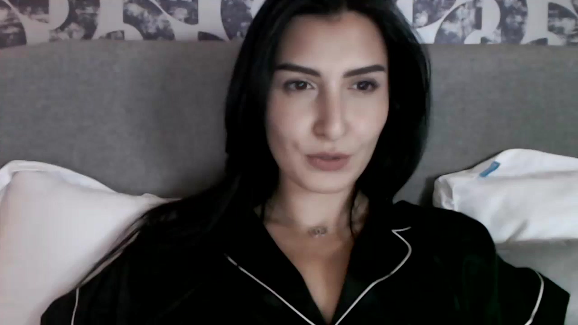 Gallery image thumbnail from LeaIson's myfreecams stream on, 12/11/2023, 10:10 image 1 of 20