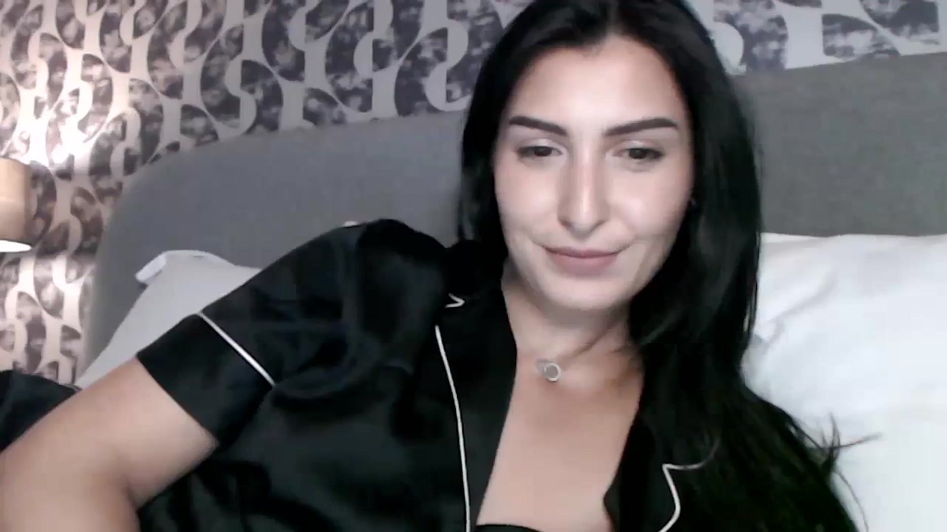 Gallery image thumbnail from LeaIson's myfreecams stream on, 12/11/2023, 10:10 image 19 of 20
