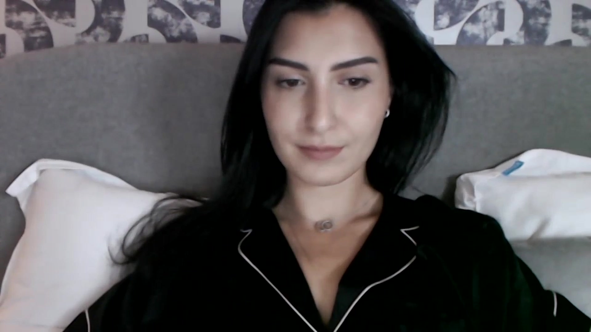 Gallery image thumbnail from LeaIson's myfreecams stream on, 12/11/2023, 10:10 image 8 of 20