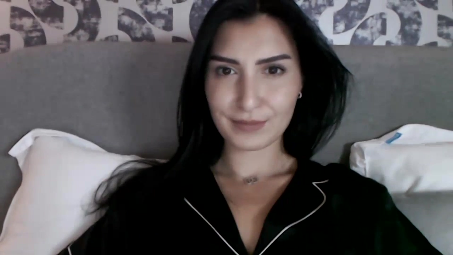 Gallery image thumbnail from LeaIson's myfreecams stream on, 12/11/2023, 10:10 image 10 of 20