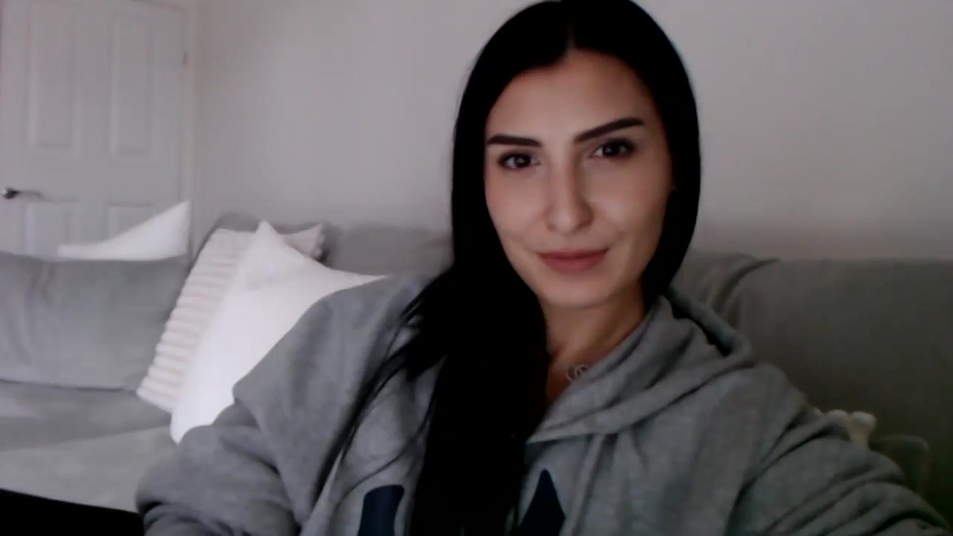 Gallery image thumbnail from LeaIson's myfreecams stream on, 12/11/2023, 12:45 image 20 of 20