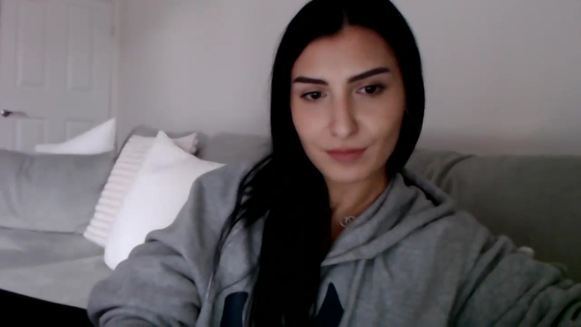 Gallery image thumbnail from LeaIson's myfreecams stream on, 12/11/2023, 12:45 image 19 of 20