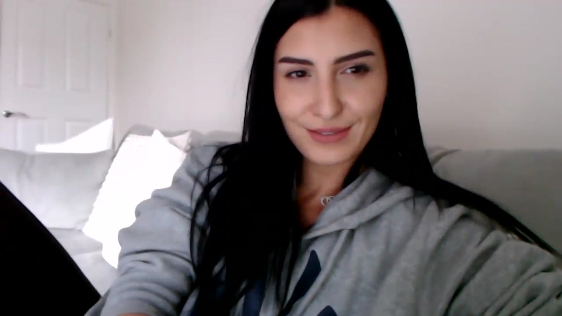 Gallery image thumbnail from LeaIson's myfreecams stream on, 12/11/2023, 12:45 image 12 of 20
