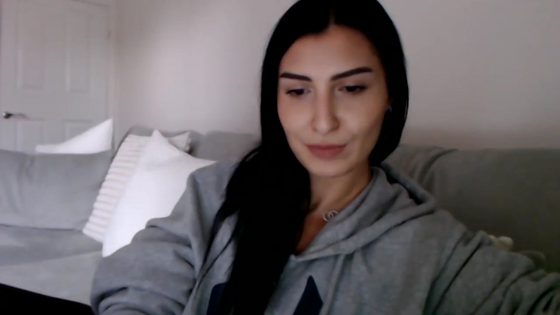Gallery image thumbnail from LeaIson's myfreecams stream on, 12/11/2023, 12:45 image 18 of 20