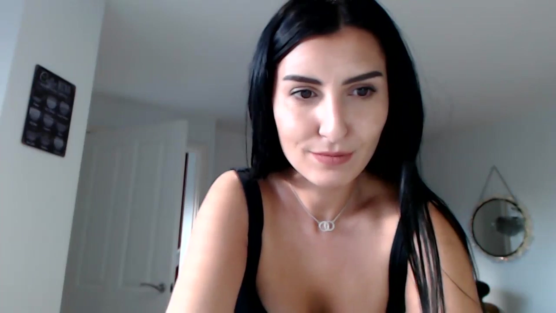 Gallery image thumbnail from LeaIson's myfreecams stream on, 12/11/2023, 13:53 image 19 of 20