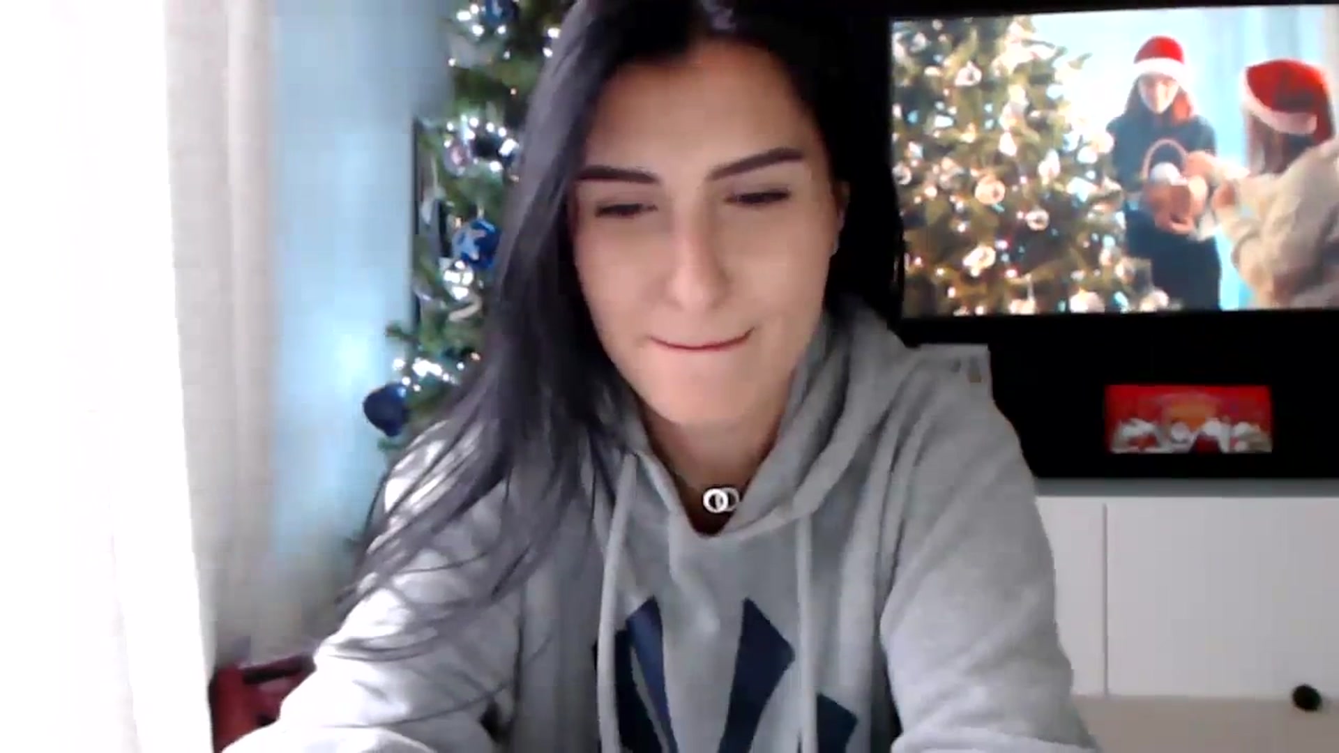 Gallery image thumbnail from LeaIson's myfreecams stream on, 12/11/2023, 13:53 image 10 of 20