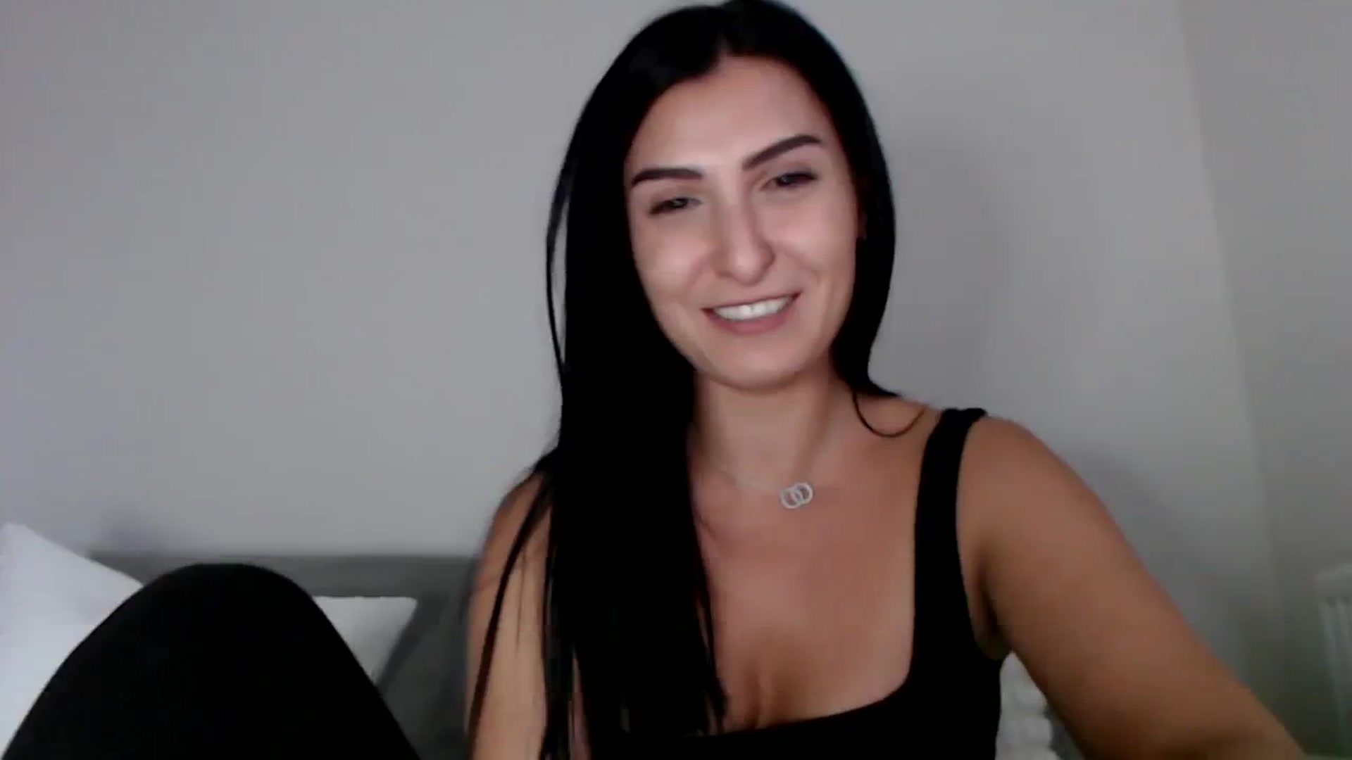 Gallery image thumbnail from LeaIson's myfreecams stream on, 12/11/2023, 15:22 image 16 of 20