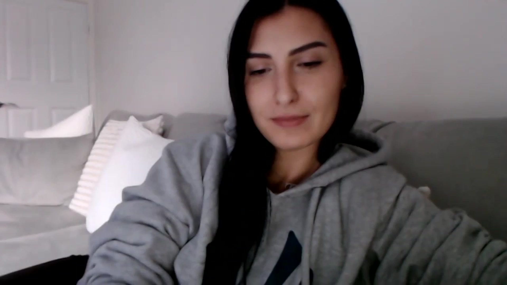 Gallery image thumbnail from LeaIson's myfreecams stream on, 12/11/2023, 15:22 image 3 of 20
