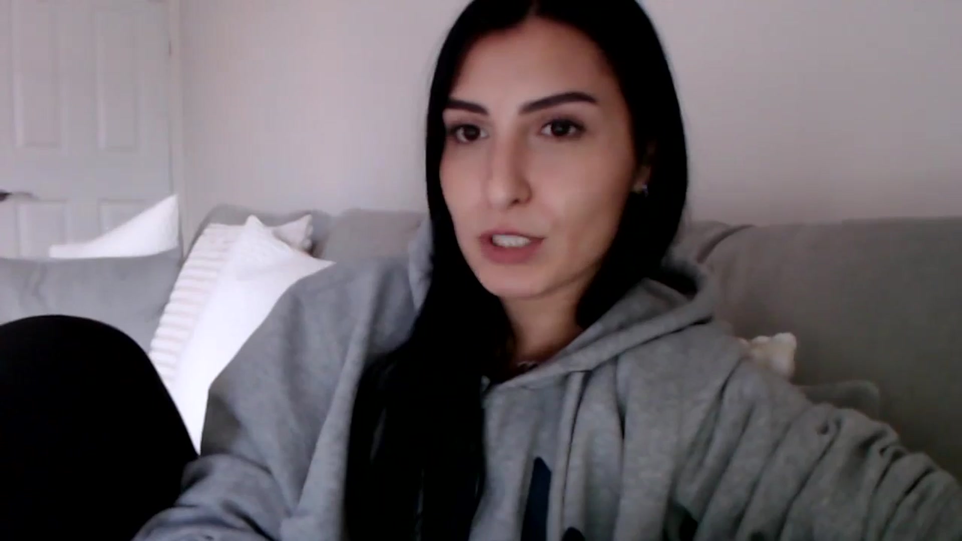 Gallery image thumbnail from LeaIson's myfreecams stream on, 12/11/2023, 15:22 image 5 of 20