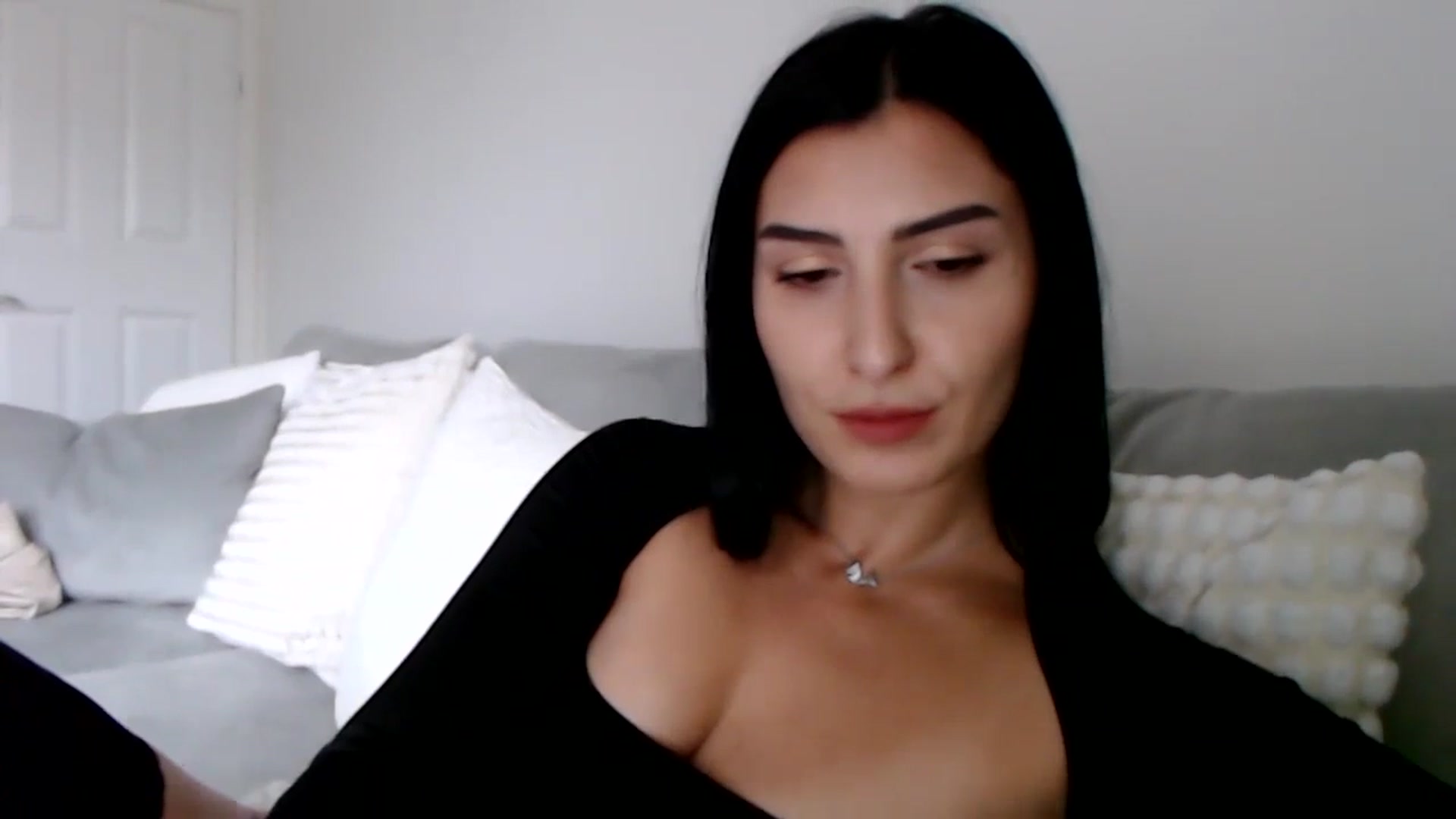 Gallery image thumbnail from LeaIson's myfreecams stream on, 12/12/2023, 13:47 image 7 of 20
