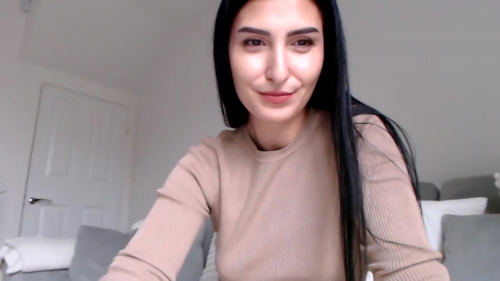 Gallery image thumbnail from LeaIson's myfreecams stream on, 12/12/2023, 14:56 image 5 of 20